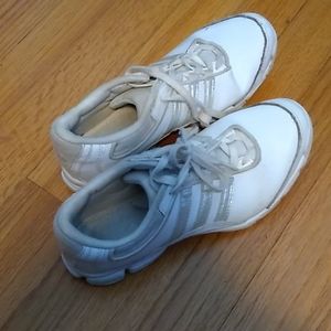 Adidas White Cheer Shoes (size 6 1/2)